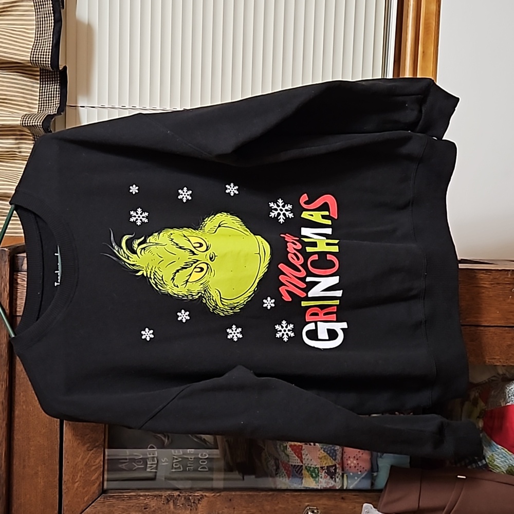Merry Grinchmas Sweatshirt XL
